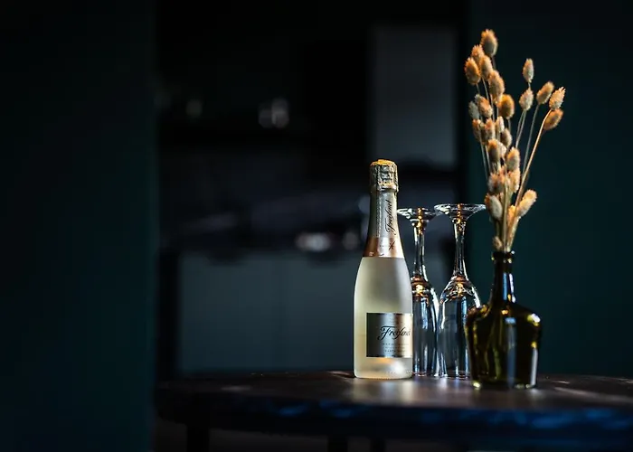 Llr Design - Emerald Im Zentrum Von Apartamento